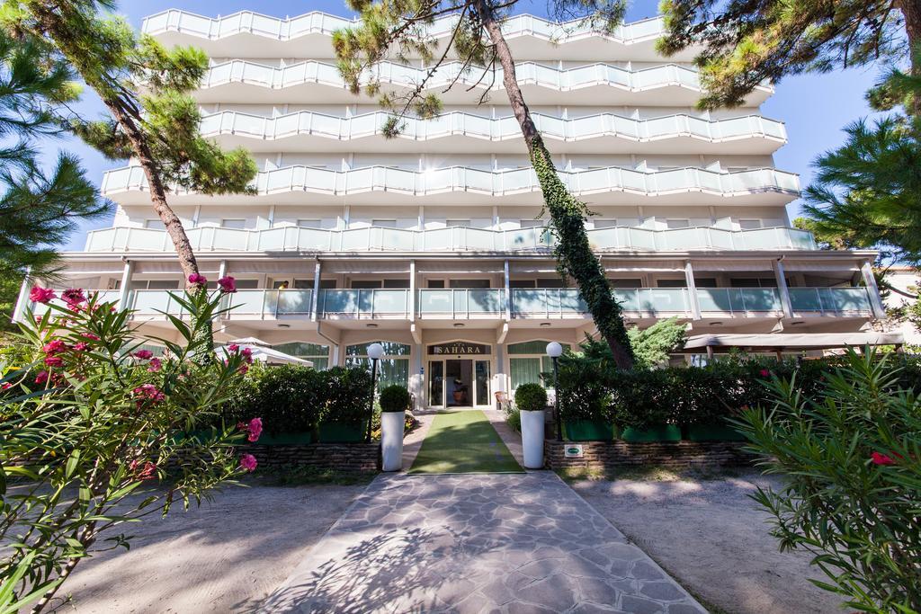 Hotel Sahara Milano Marittima Exterior foto